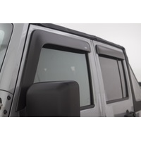 AVS 07-18 Jeep Wrangler (2 Door) Ventvisor & Aeroskin Deflector Combo Kit - Matte Black