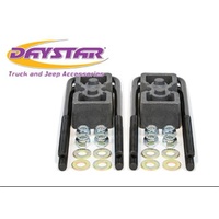 Daystar 2009-2019 Ford F-150 2WD/4WD - 2in Rear Block & U-Bolt Kit