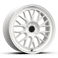 fifteen52 Holeshot RSR 19x9.5 5x114.3 38mm ET 73.1mm Center Bore Rally White