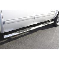 Lund 07-17 Chevy Silverado 1500 Crew Cab 4in. Oval Straight SS Nerf Bars - Polished